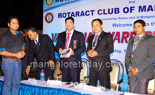 Vandana Award conferred on Dr.B.R.Shetty